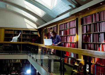 girl in ZSL reading room