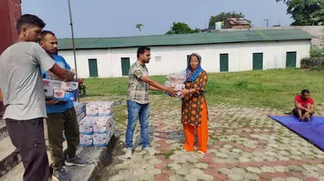 Cooking utensil distribution in Kusum village