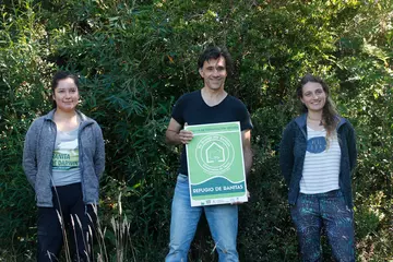 Signing of a voluntary land conservation agreement and establishment of the protected area Refugio de Ranitas Aldea del Viento, Valdivia, Chile. 