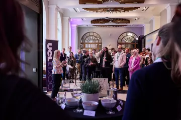 Charlie Outhwaite at evening reception