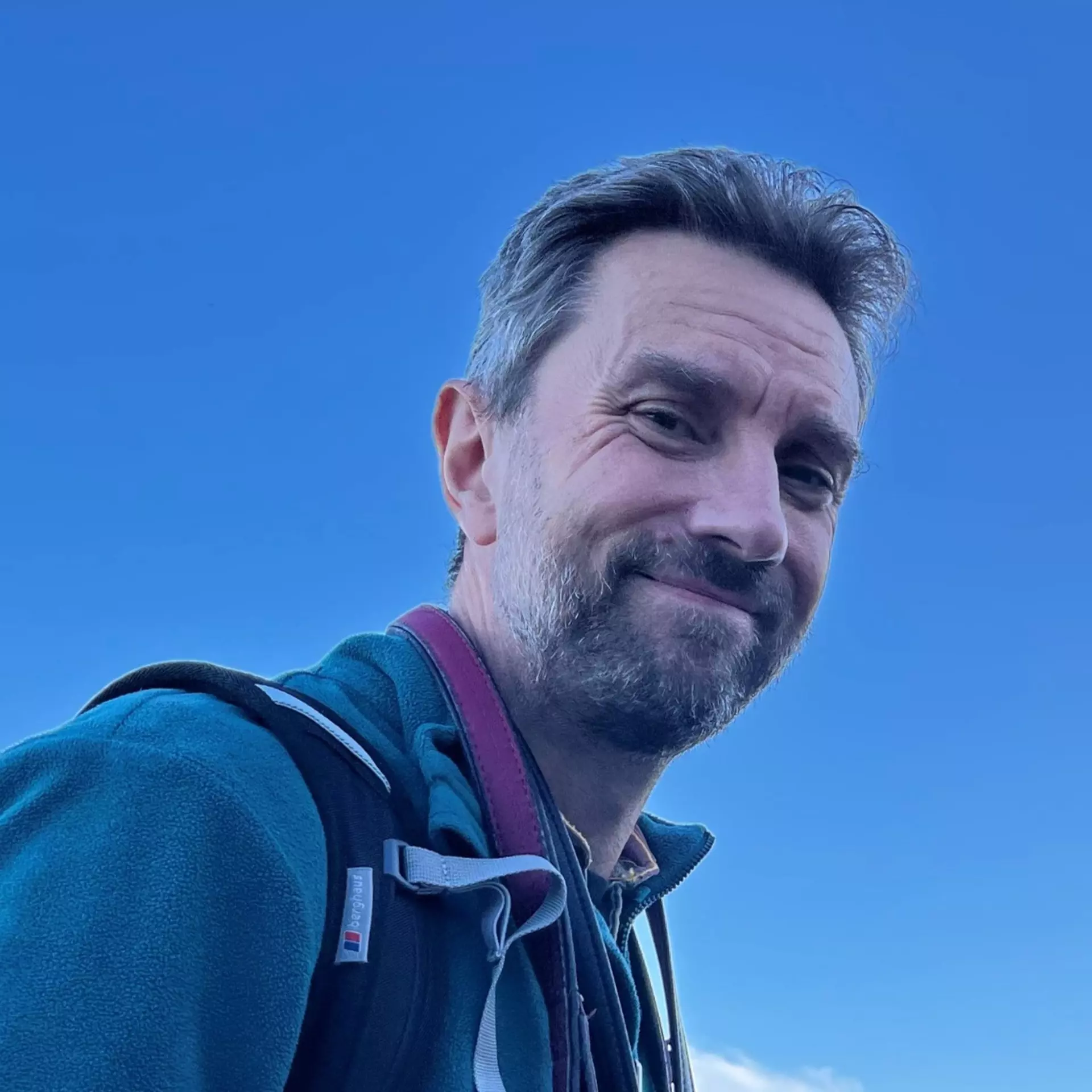 Guy Cowlishaw headshot
