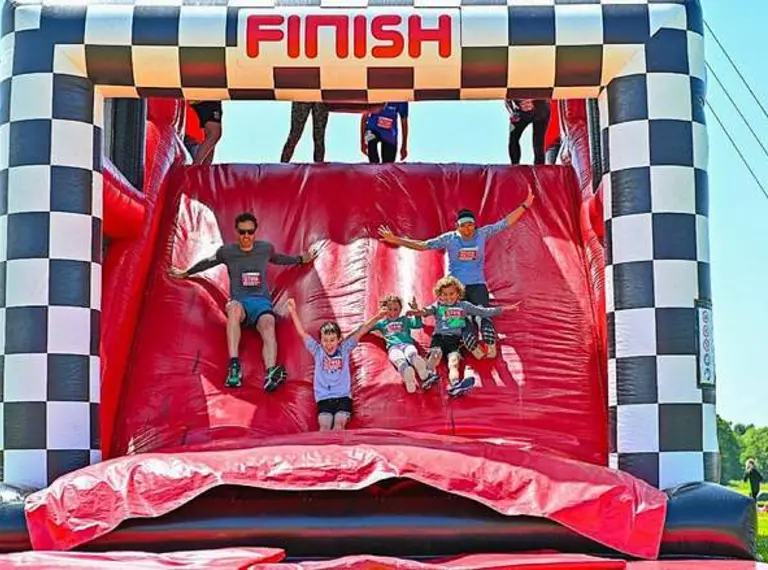 Inflatable 5k finish line