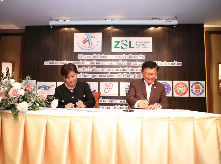 ZSL’s May Moe Wah and LTFT’s Apichart Prairungruang sign new agreement between conservationists and transport industry to tackle illegal wildlife crime