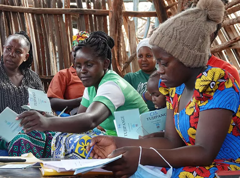 A group of women communtiy banking in Kenya