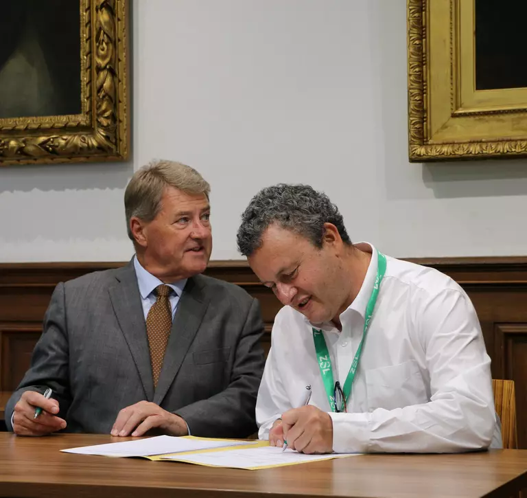 Matthew Gould and Alan Thompson signing